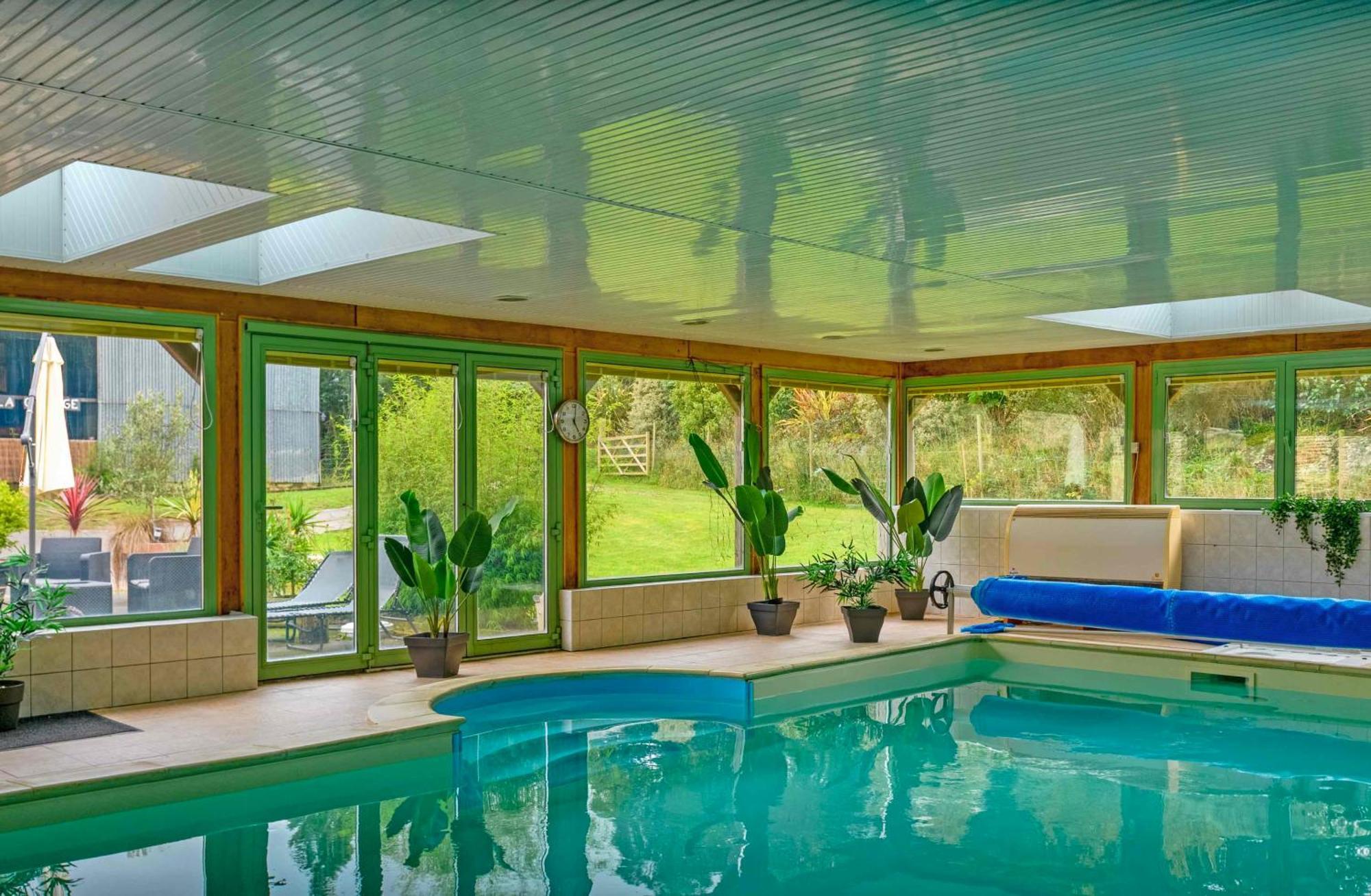 Les Pierres Bleues Bed & Breakfast Saint-Coulitz Eksteriør bilde